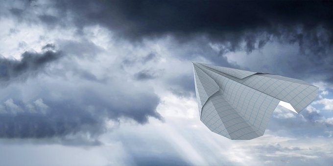 como hacer un avion de papel